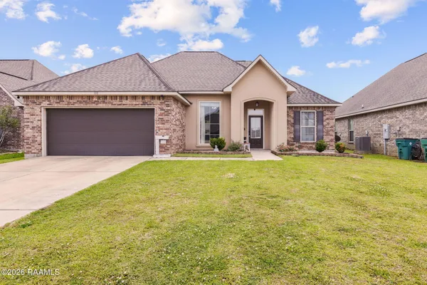 $266,000 | 108 Maddox Jude Drive, Maurice, LA 70555