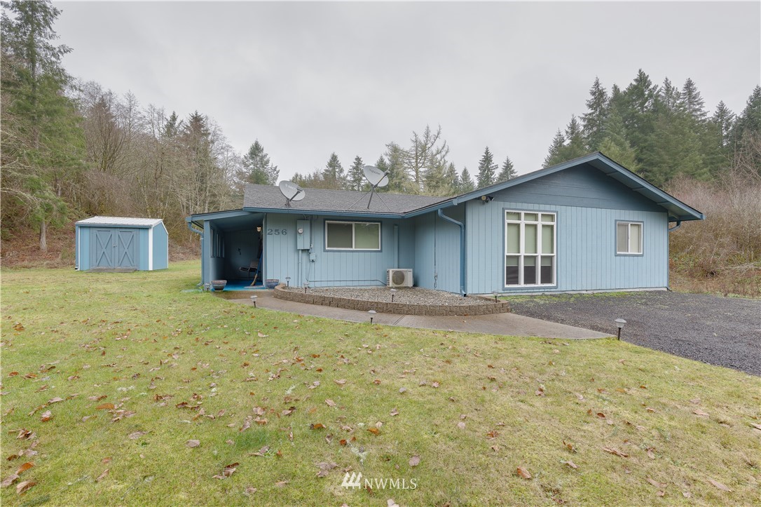 256 Hawkins Road Winlock, WA 98596 - Photo 1 of 25