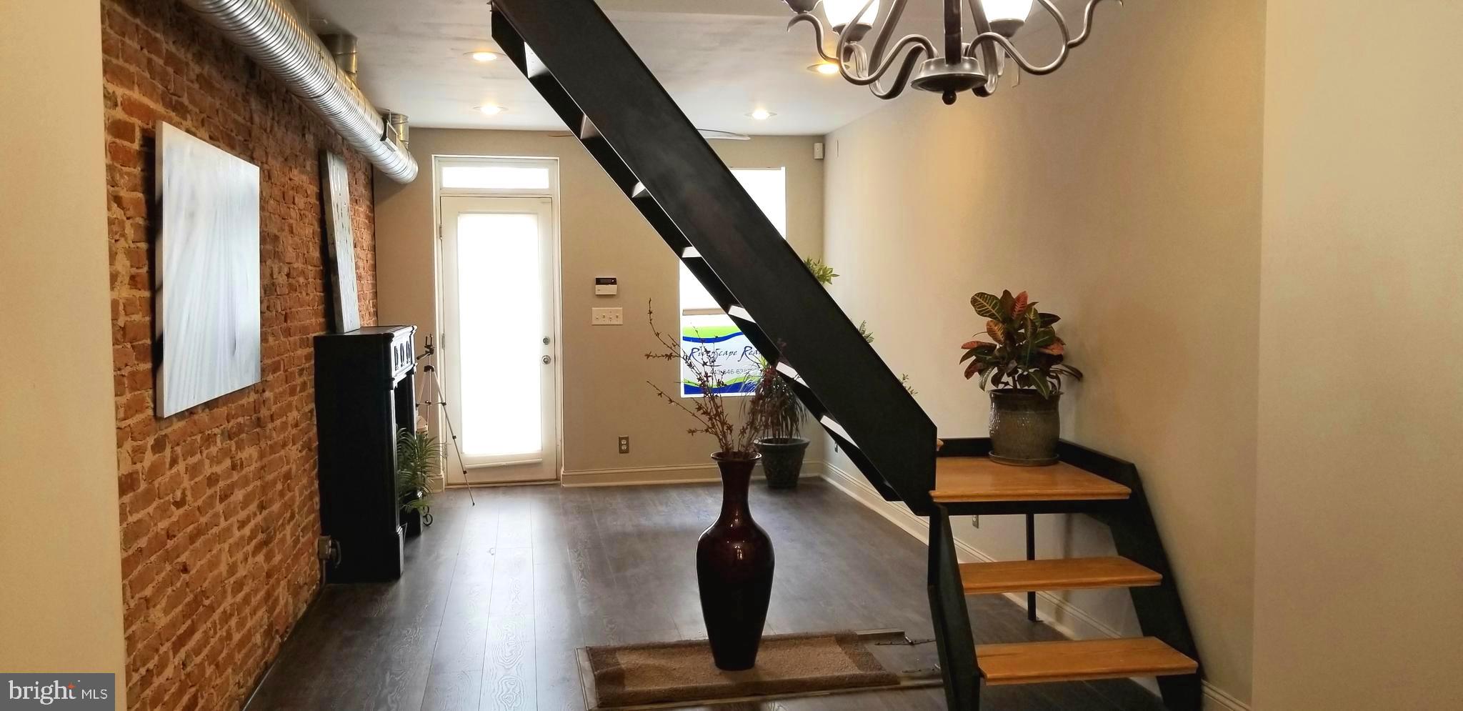 313 South Madeira Street Baltimore, MD 21231 - Photo 11 of 22 Another view of cute layout