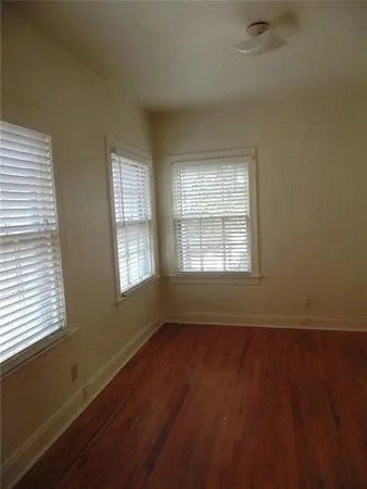 $900 | 912 West 22 1/2 Street, Unit J, Austin, TX 78705