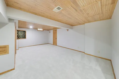 $649,000 | 8 Hampton Court, Mundelein, IL 60060