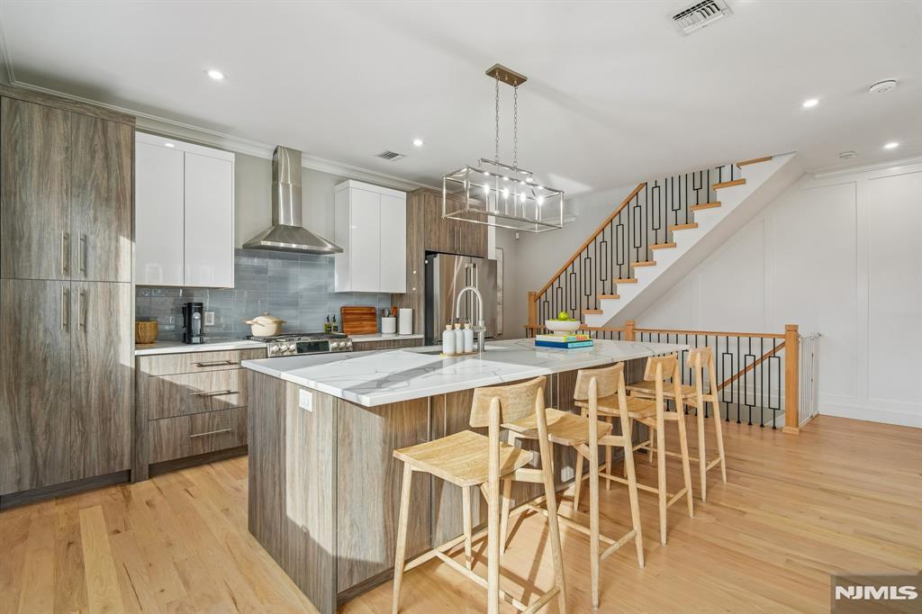305 8th Street, Unit 2 Fairview, NJ 07022 - Photo 9 of 27