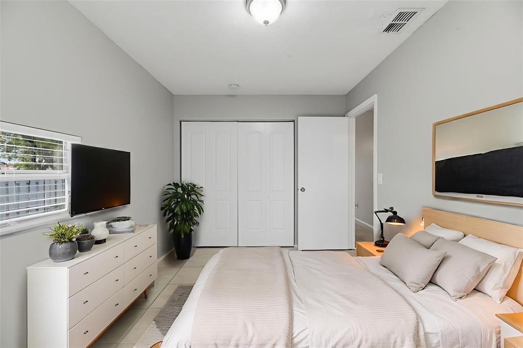 8666 Southwest 14th Street Pembroke Pines, FL 33025 - Photo 6 of 29 Virtually Staged