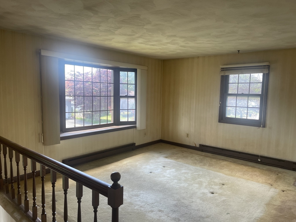 432 Mohawk Road Somerset, MA 02726 - Photo 19 of 37 Gallery Image 19