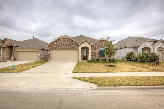 $2,295 | 532 Ranchito Pass, Haslet, TX 76052