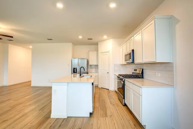 $2,295 | 532 Ranchito Pass, Haslet, TX 76052