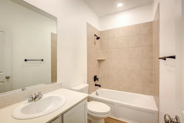 $2,295 | 532 Ranchito Pass, Haslet, TX 76052