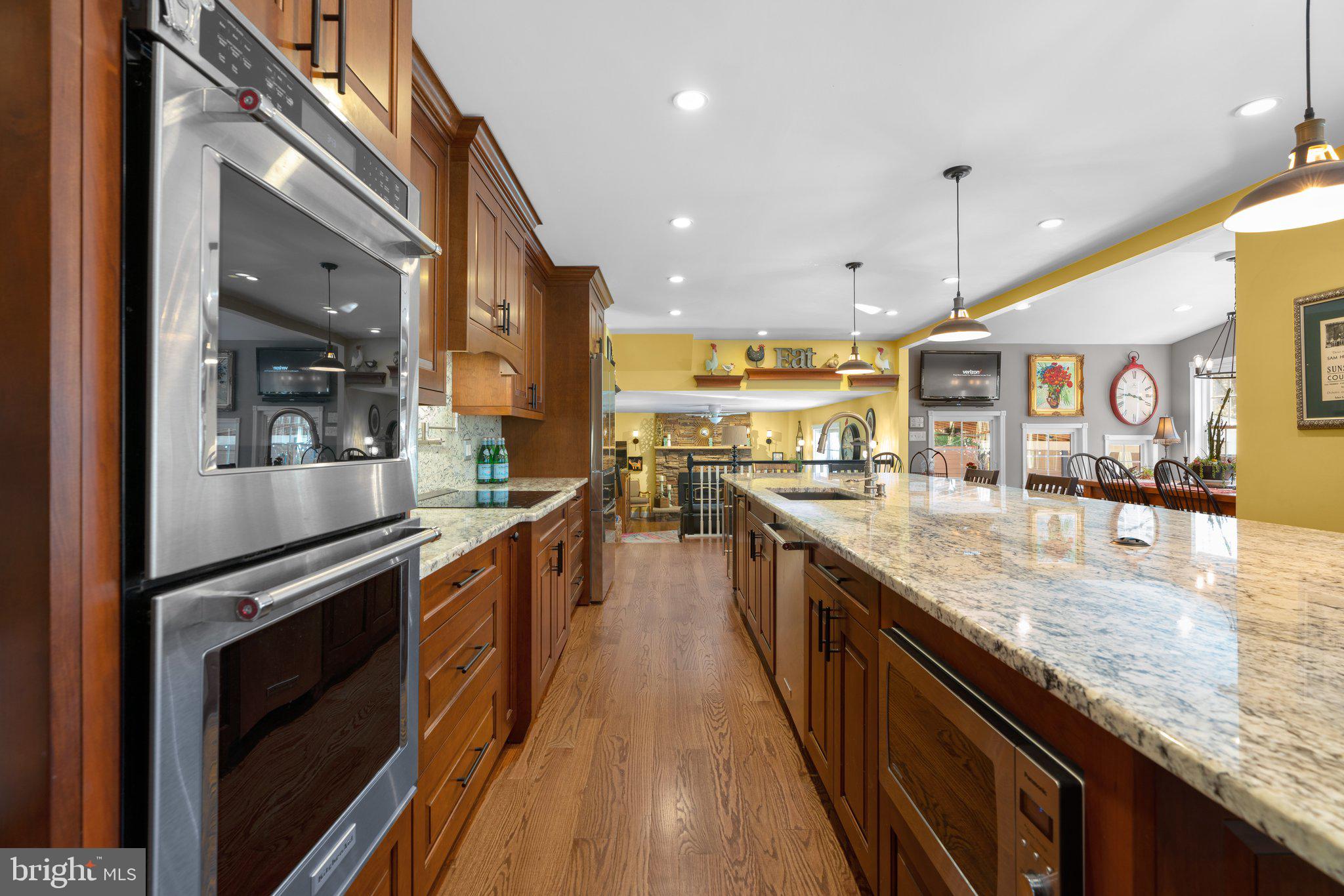 2810 Foxhound Road Ellicott City, MD 21042 - Photo 12 of 62 Kitchen