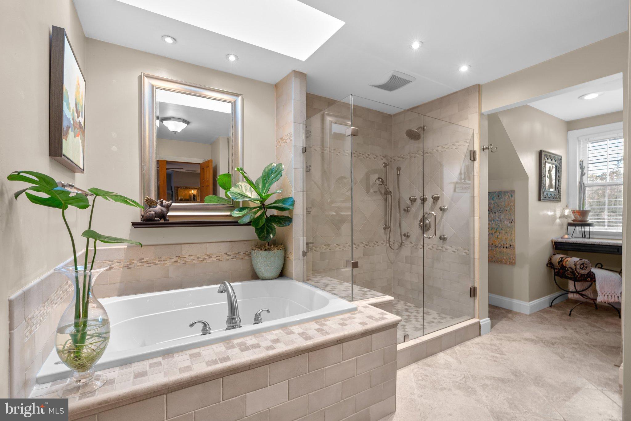 2810 Foxhound Road Ellicott City, MD 21042 - Photo 30 of 62 Primary Bathroom