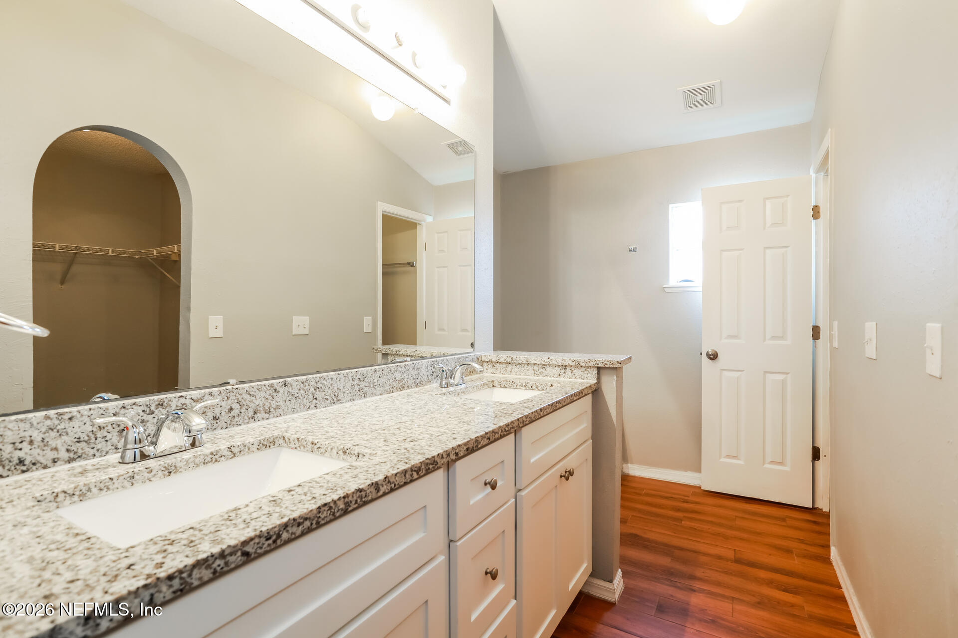 6992 Deer Island Road Jacksonville, FL 32244 - Photo 15 of 21 015-photo-main-bathroom-15428235