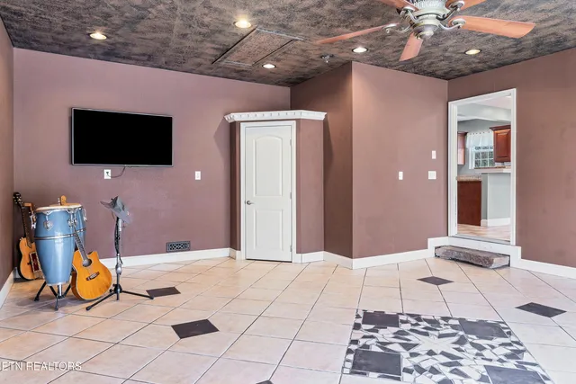 $650,000 | 7713 Sayne Lane, Knoxville, TN 37920