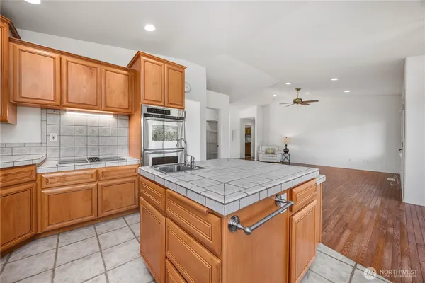 $869,900 | 3503 West Malaga Road, Malaga, WA 98828
