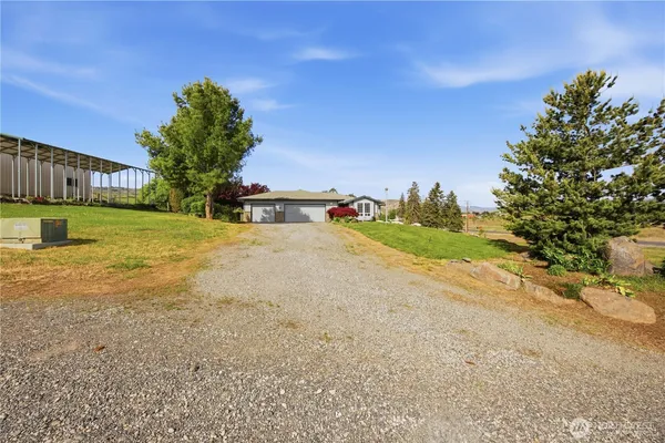 $869,900 | 3503 West Malaga Road, Malaga, WA 98828