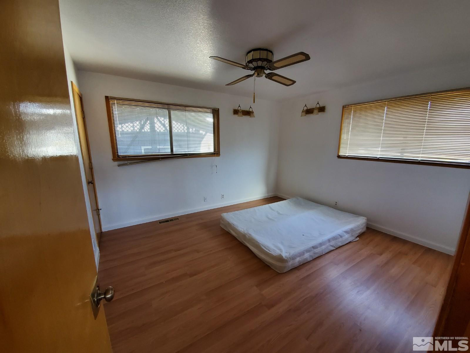 690 J Street Hawthorne, NV 89415 - Photo 10 of 19 Photo 10