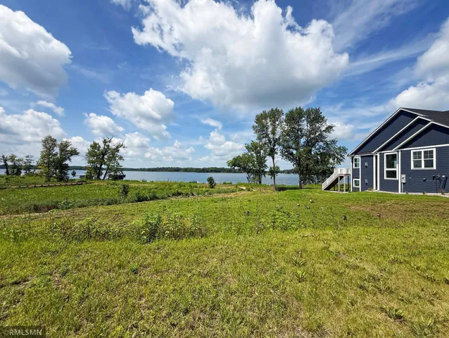 $429,900 | 7620 Lake John Drive, Annandale, MN 55302