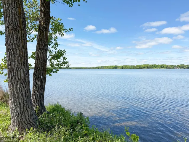 $429,900 | 7620 Lake John Drive, Annandale, MN 55302