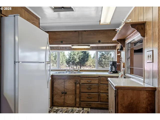 $425,000 | 7683 Southwest Drake Drive, Culver, OR 97734