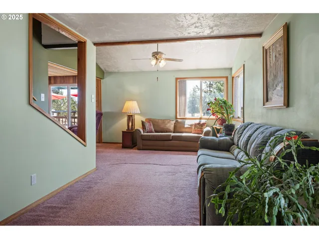 $425,000 | 7683 Southwest Drake Drive, Culver, OR 97734