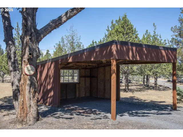 $425,000 | 7683 Southwest Drake Drive, Culver, OR 97734