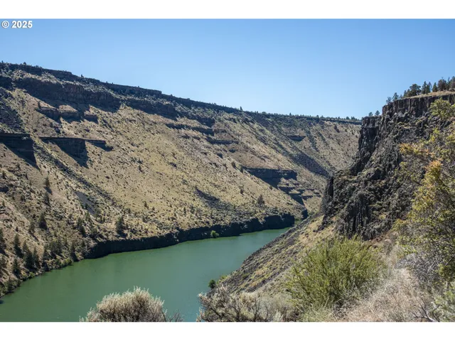 $425,000 | 7683 Southwest Drake Drive, Culver, OR 97734