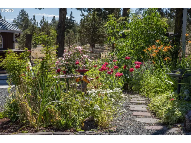 $425,000 | 7683 Southwest Drake Drive, Culver, OR 97734