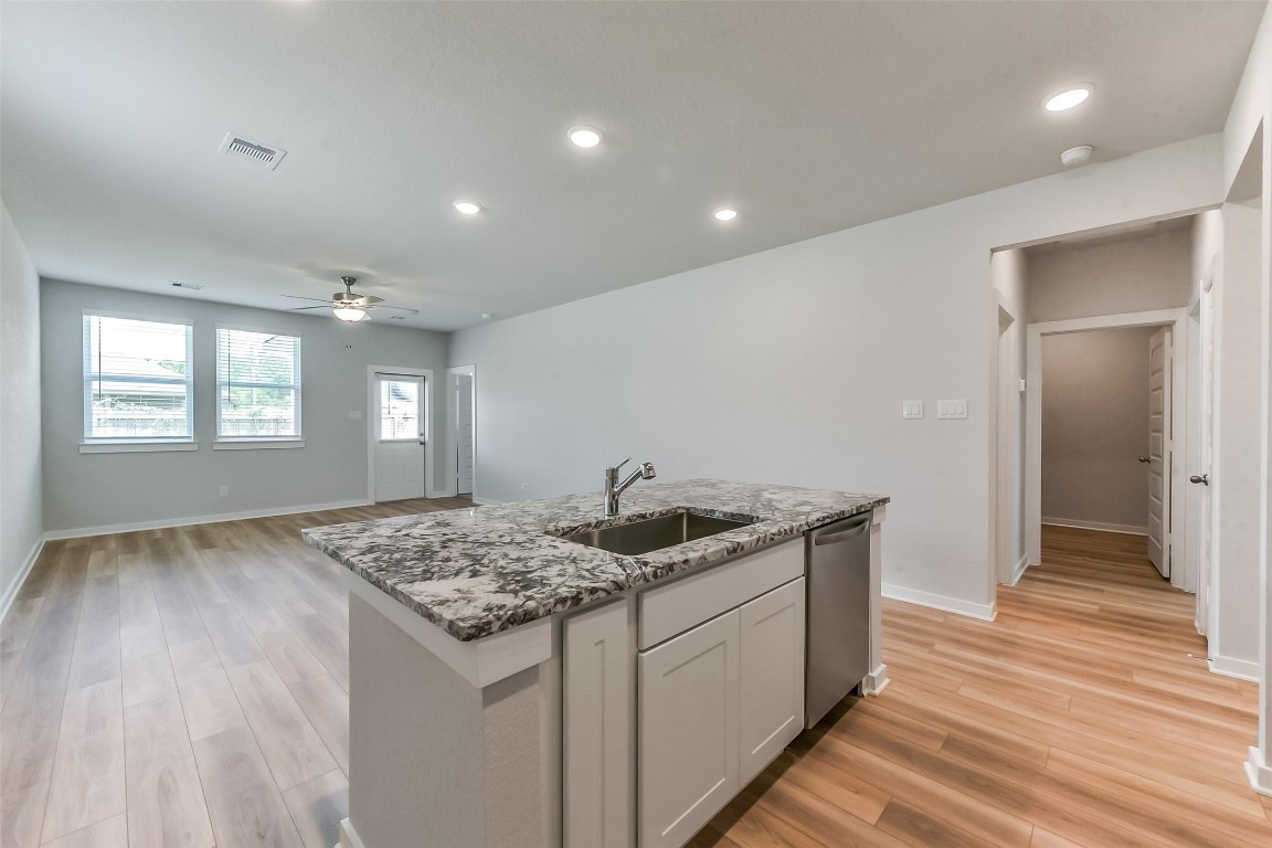 10935 Independence Road Cleveland, TX 77328 - Photo 12 of 38