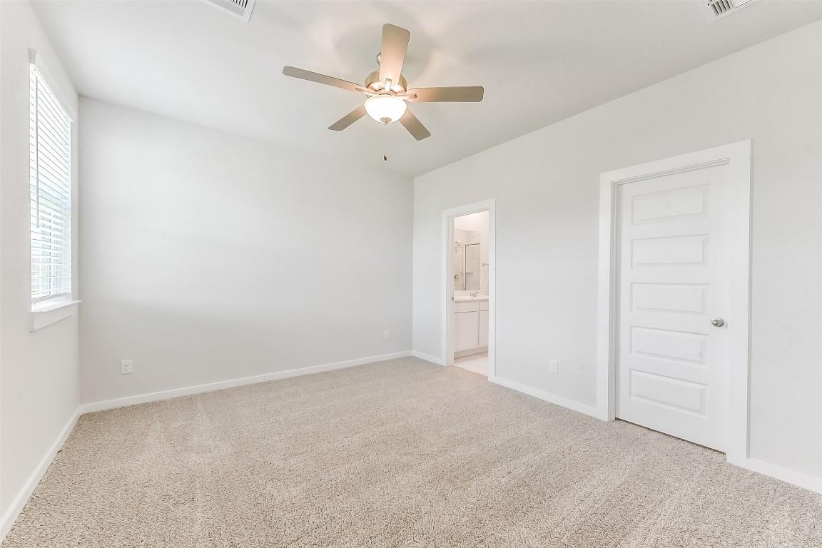 10935 Independence Road Cleveland, TX 77328 - Photo 18 of 38