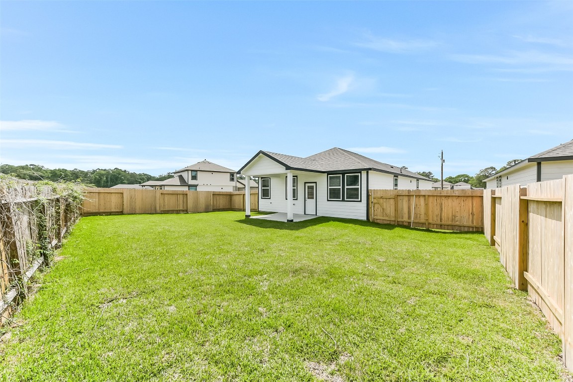 10935 Independence Road Cleveland, TX 77328 - Photo 31 of 38