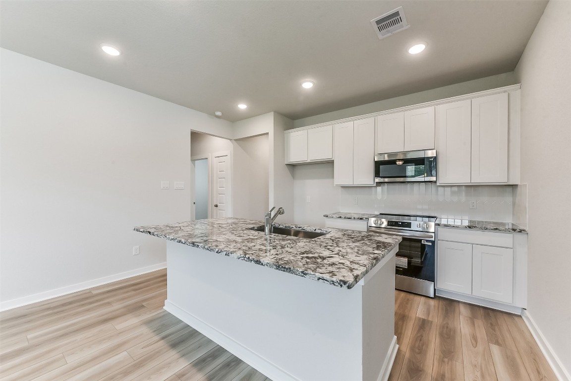 10935 Independence Road Cleveland, TX 77328 - Photo 7 of 38