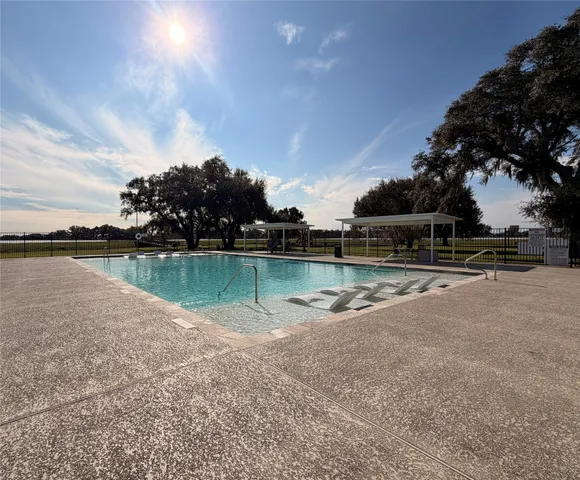 a view of a tennis court