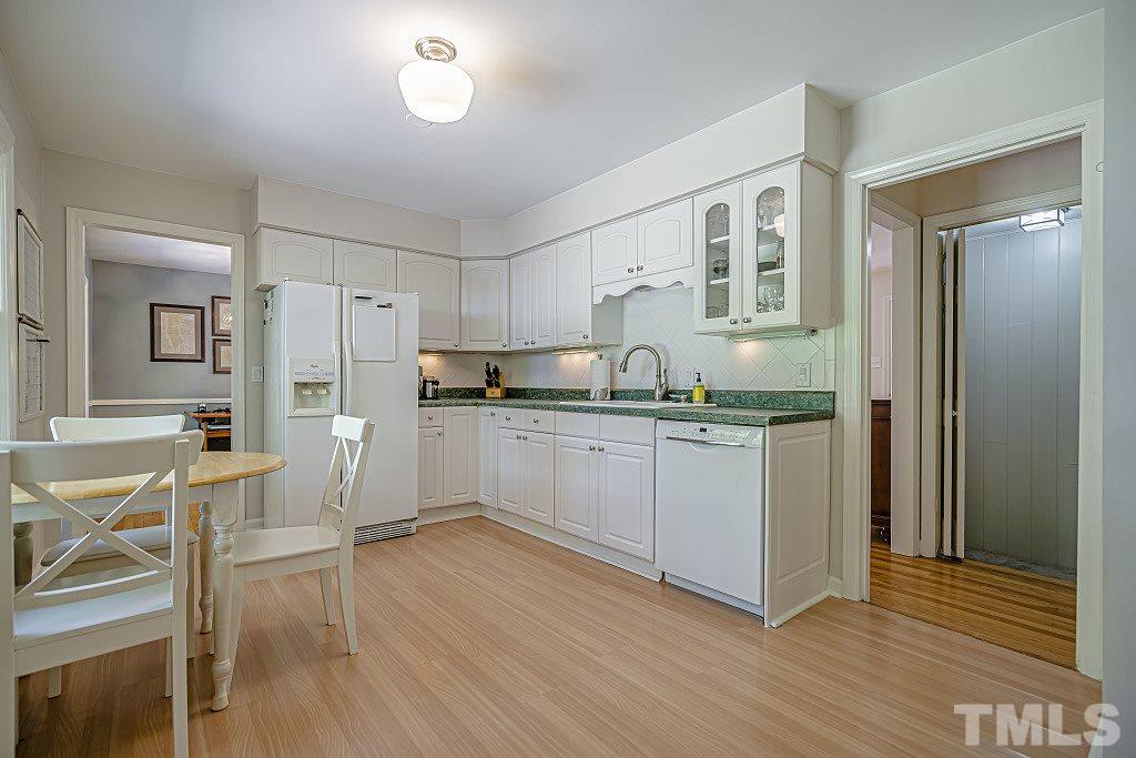 4305 Union Street Raleigh, NC 27609 - Photo 10 of 30