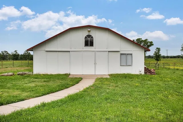 $5,000 | 24600 Nine Bar Road, Hempstead, TX 77445