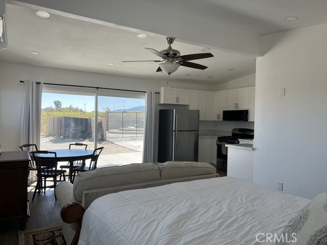 30280 Santa Rosa Road Lucerne Valley, CA 92356 - Photo 65 of 66 ADU view outside