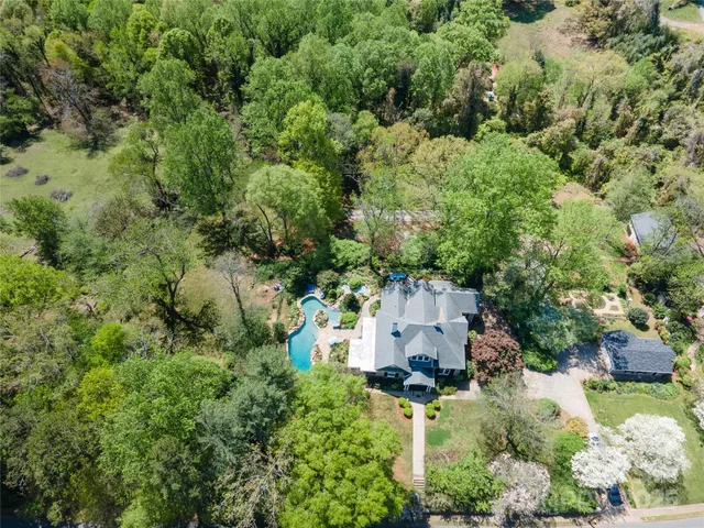 $675,000 | 447 North Washington Street, Rutherfordton, NC 28139