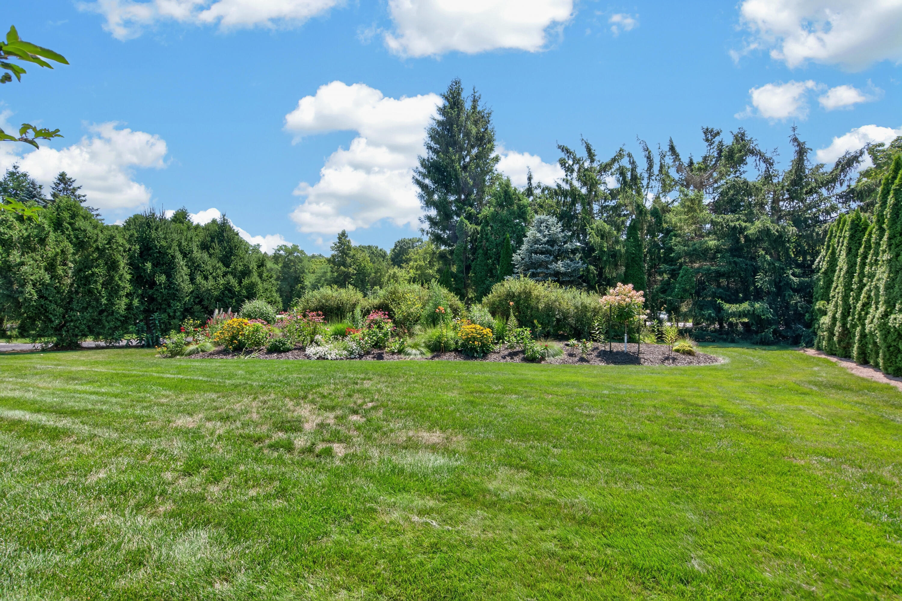 5106 Columbia Road Cedarburg, WI 53012 - Photo 31 of 42 DSC05011