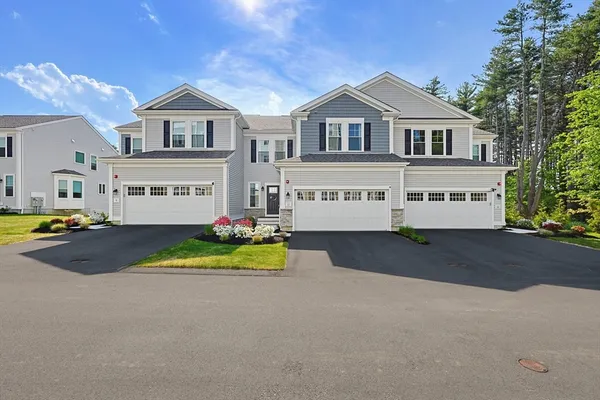 $899,000 | 11 Winslow Lane, Unit 2, North Grafton, MA 01536