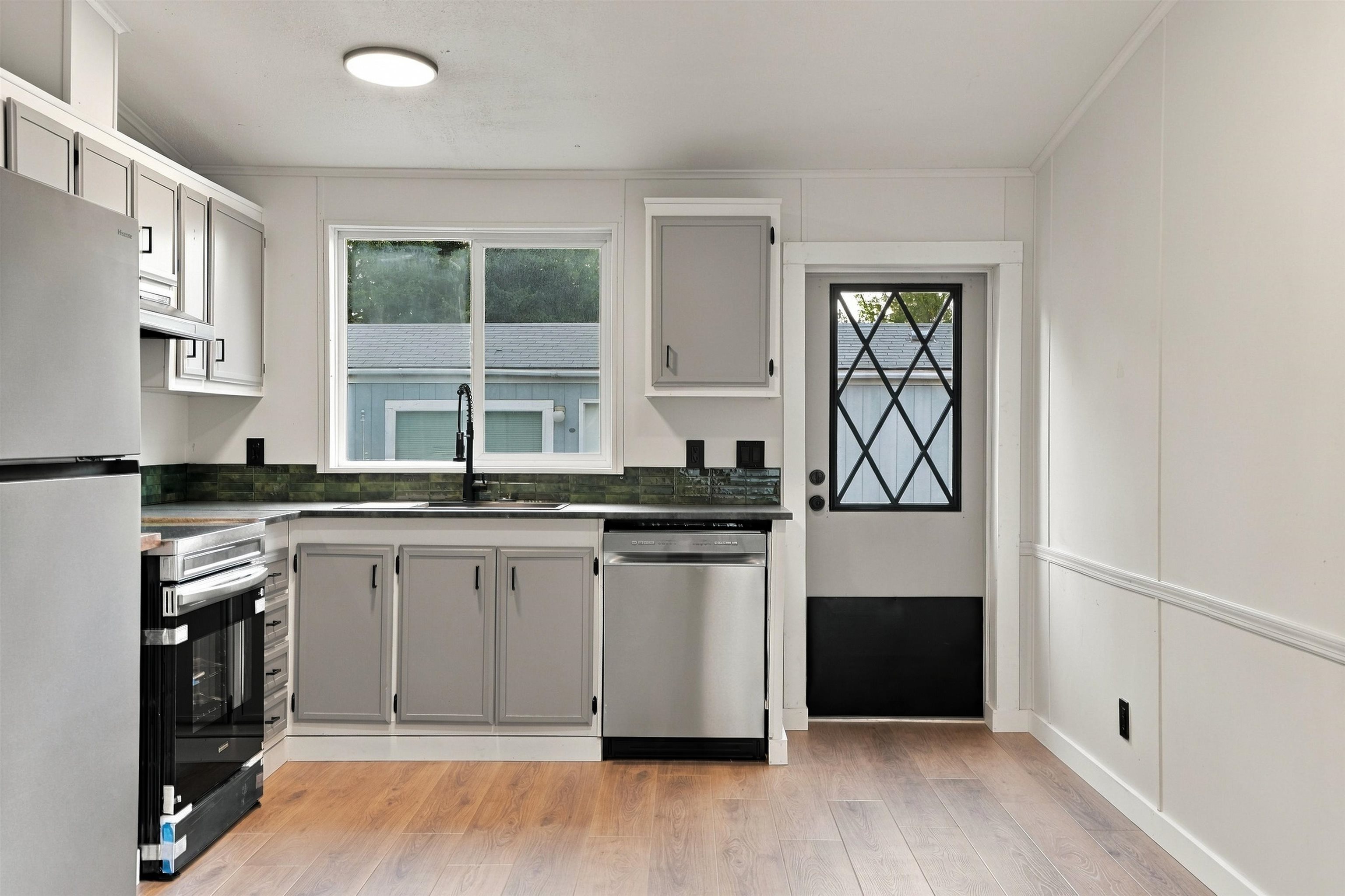 3110 East Chattaroy Road, Unit 9 Chattaroy, WA 99003 - Photo 7 of 27 Gallery Image 7