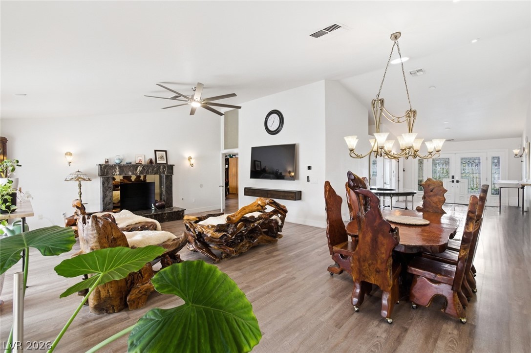 6425 Tara Avenue Las Vegas, NV 89146 - Photo 7 of 47 Gallery Image 7