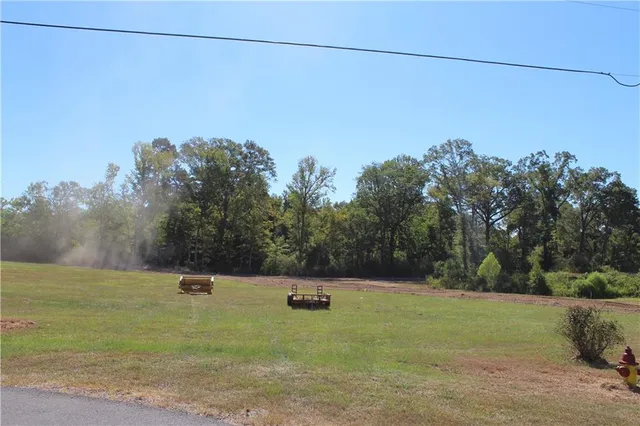 $432,900 | 7265 Deville Estates Drive, Deville, LA 71328