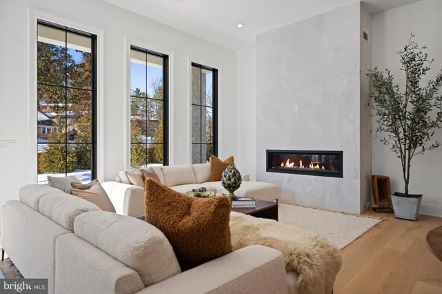 $4,497,000 | 6809 Whittier Boulevard, Bethesda, MD 20817