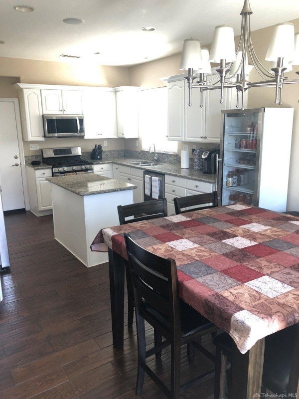 1449 Wild Olive Road Tehachapi, CA 93561 - Photo 12 of 36 Gallery Image 12