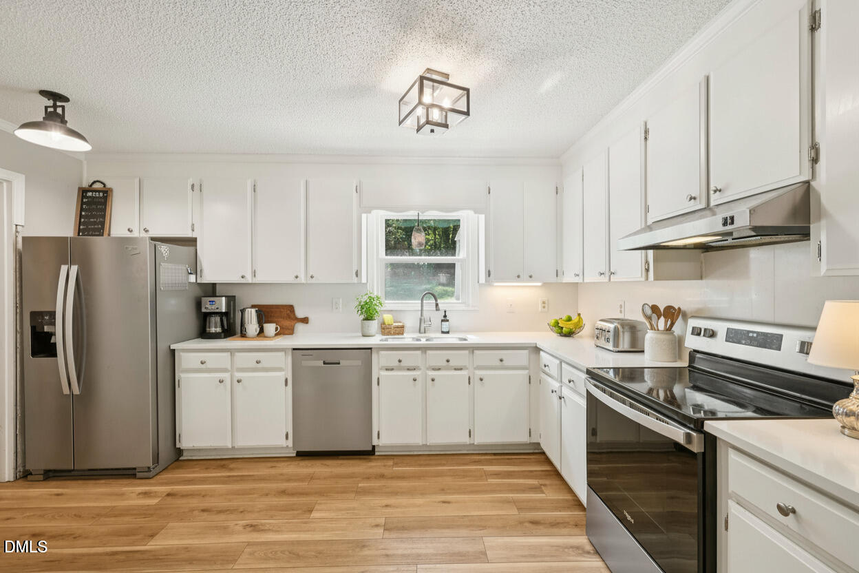 2004 Spring Valley Drive Clayton, NC 27520 - Photo 11 of 26 stage 1