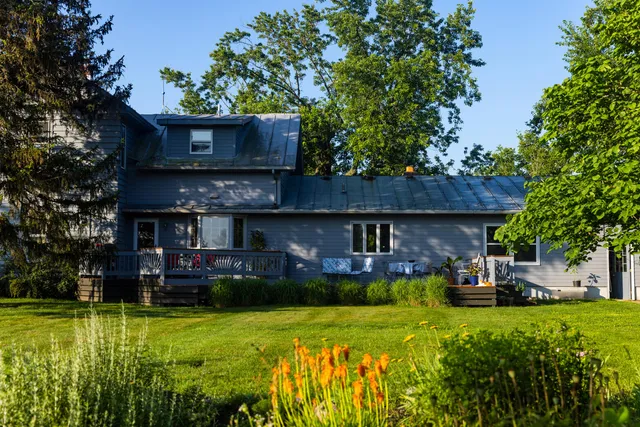 $925,000 | 1090 Lewis Avenue, Monroe, MI 48161