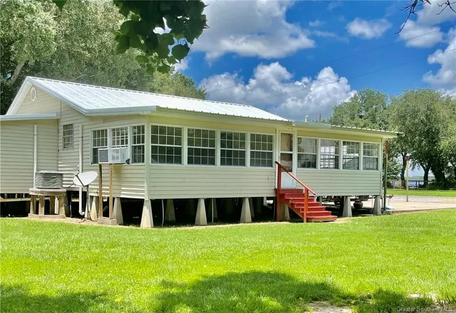 $165,000 | 125 Lakeside Avenue, Gueydan, LA 70542