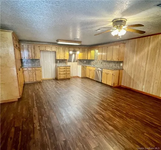 $165,000 | 125 Lakeside Avenue, Gueydan, LA 70542