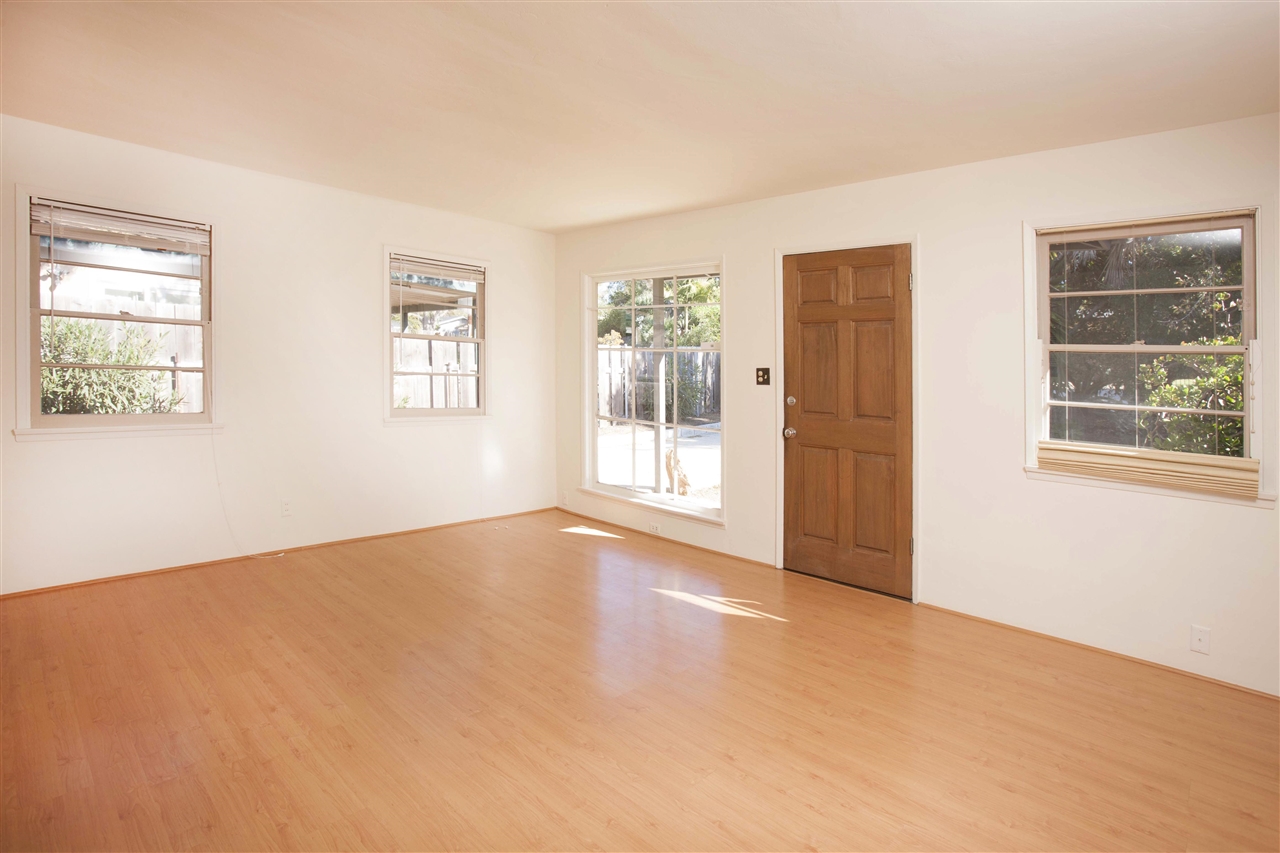 814 Del Rio Avenue Encinitas, CA 92024 - Photo 2 of 16