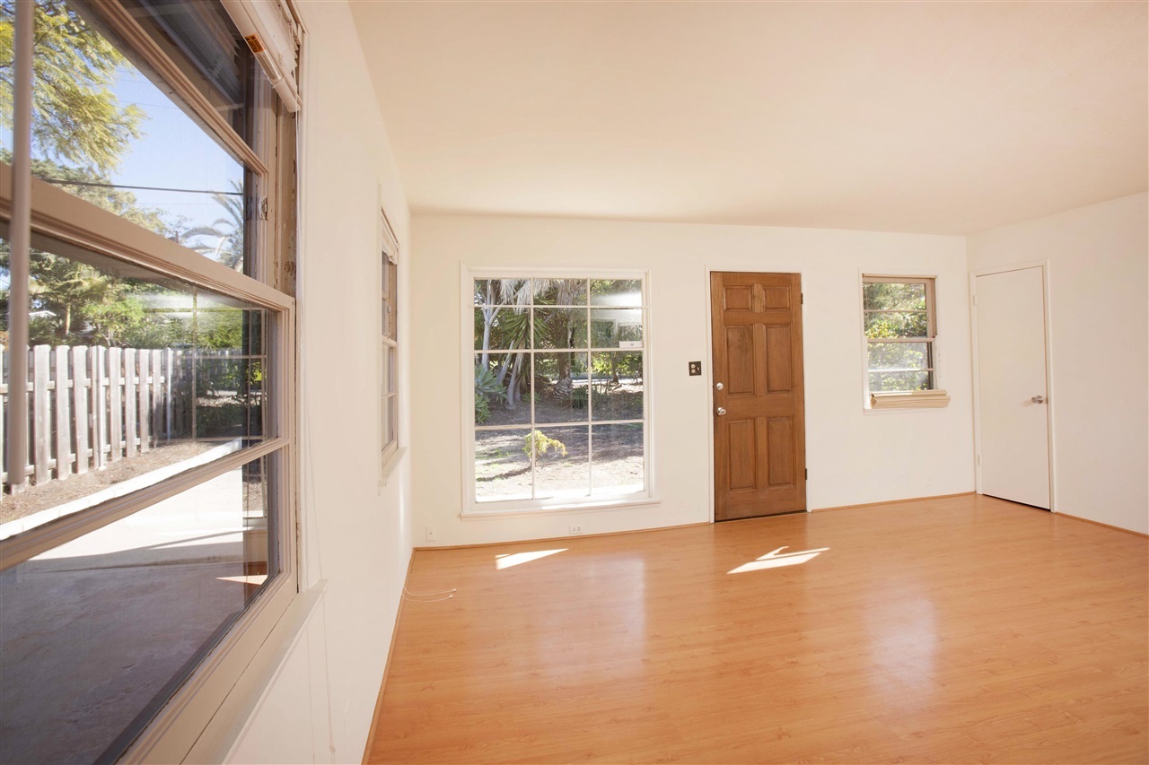 814 Del Rio Avenue Encinitas, CA 92024 - Photo 3 of 16