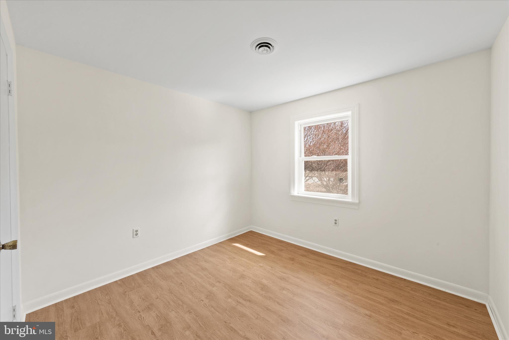 7390 Patrick Road Easton, MD 21601 - Photo 23 of 32 Bedroom 2