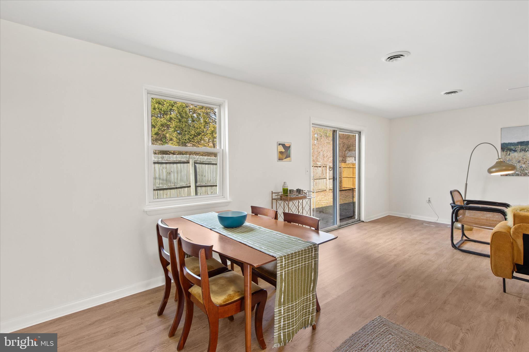 7390 Patrick Road Easton, MD 21601 - Photo 10 of 32 Dining/Living