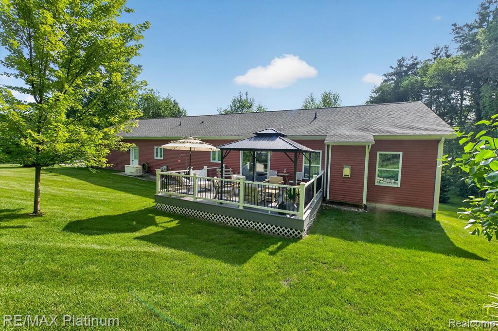 2676 Crooked Lake Road Howell, MI 48843 - Photo 56 of 60